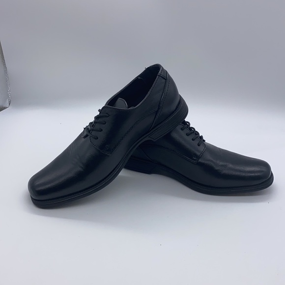 Perry Ellis portfolio kids dress shoe size 4 - Picture 3 of 4